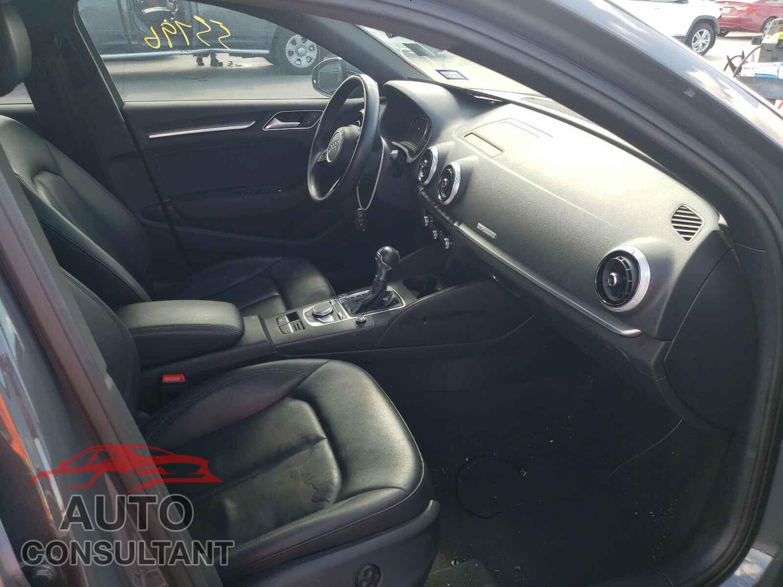AUDI A3 2017 - WAUGUGFF9H1041673