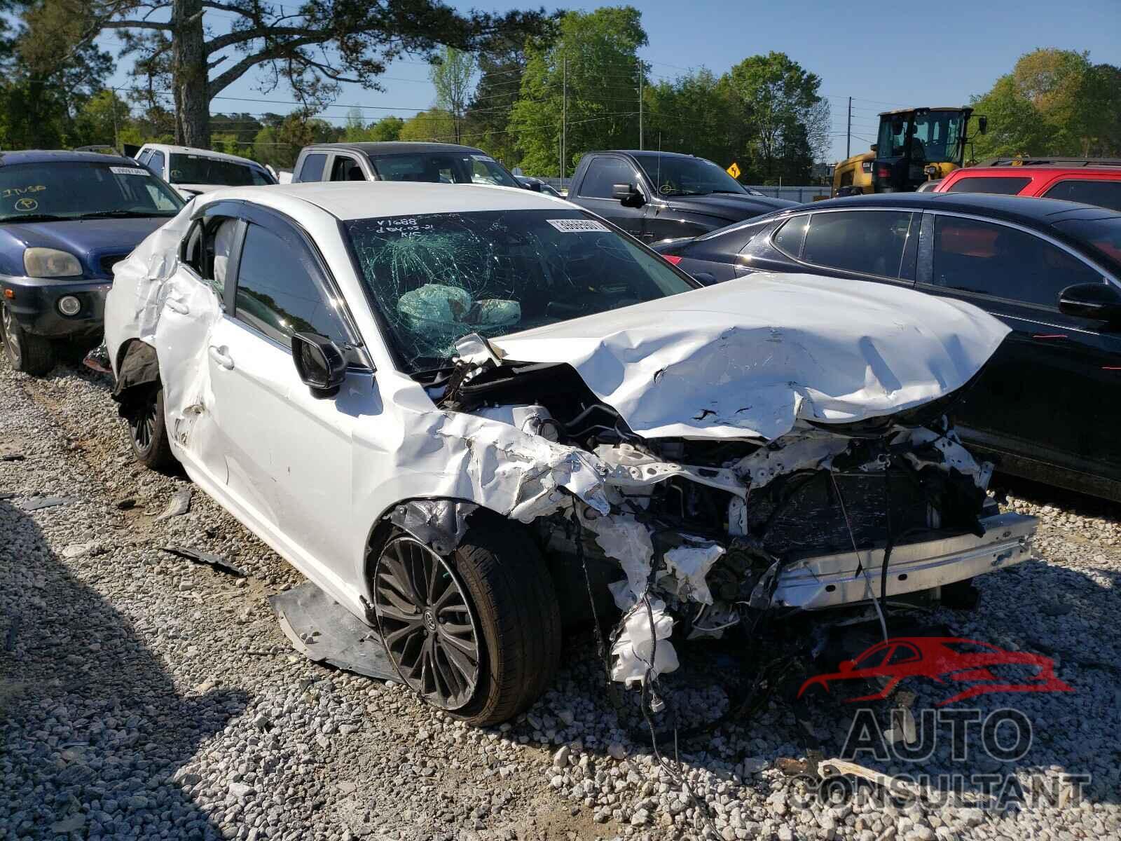 TOYOTA CAMRY 2019 - 4T1B11HK9KU211688