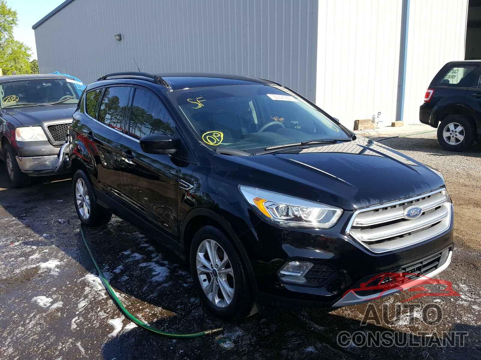 FORD ESCAPE 2017 - 1FMCU0GDXHUC47777