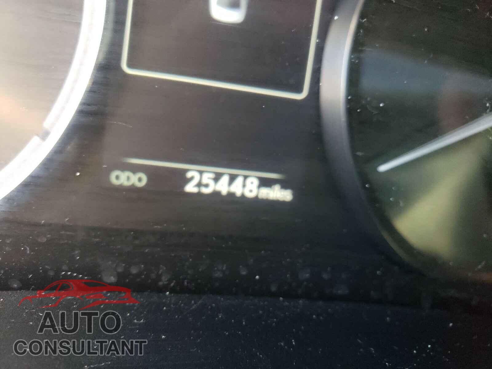 LEXUS IS 2017 - JTHBA1D28H5039536