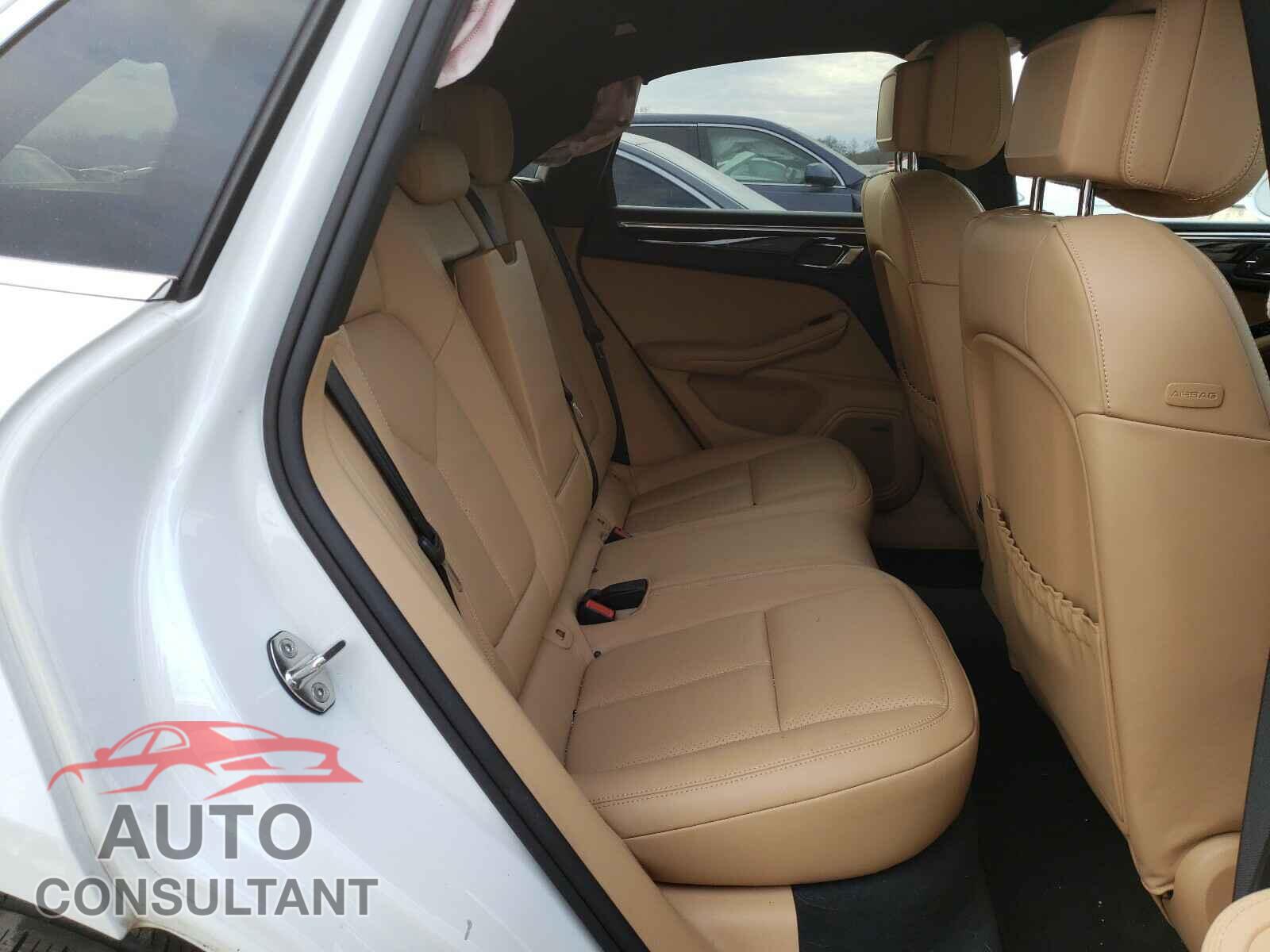 PORSCHE MACAN 2017 - WP1AB2A52HLB15583