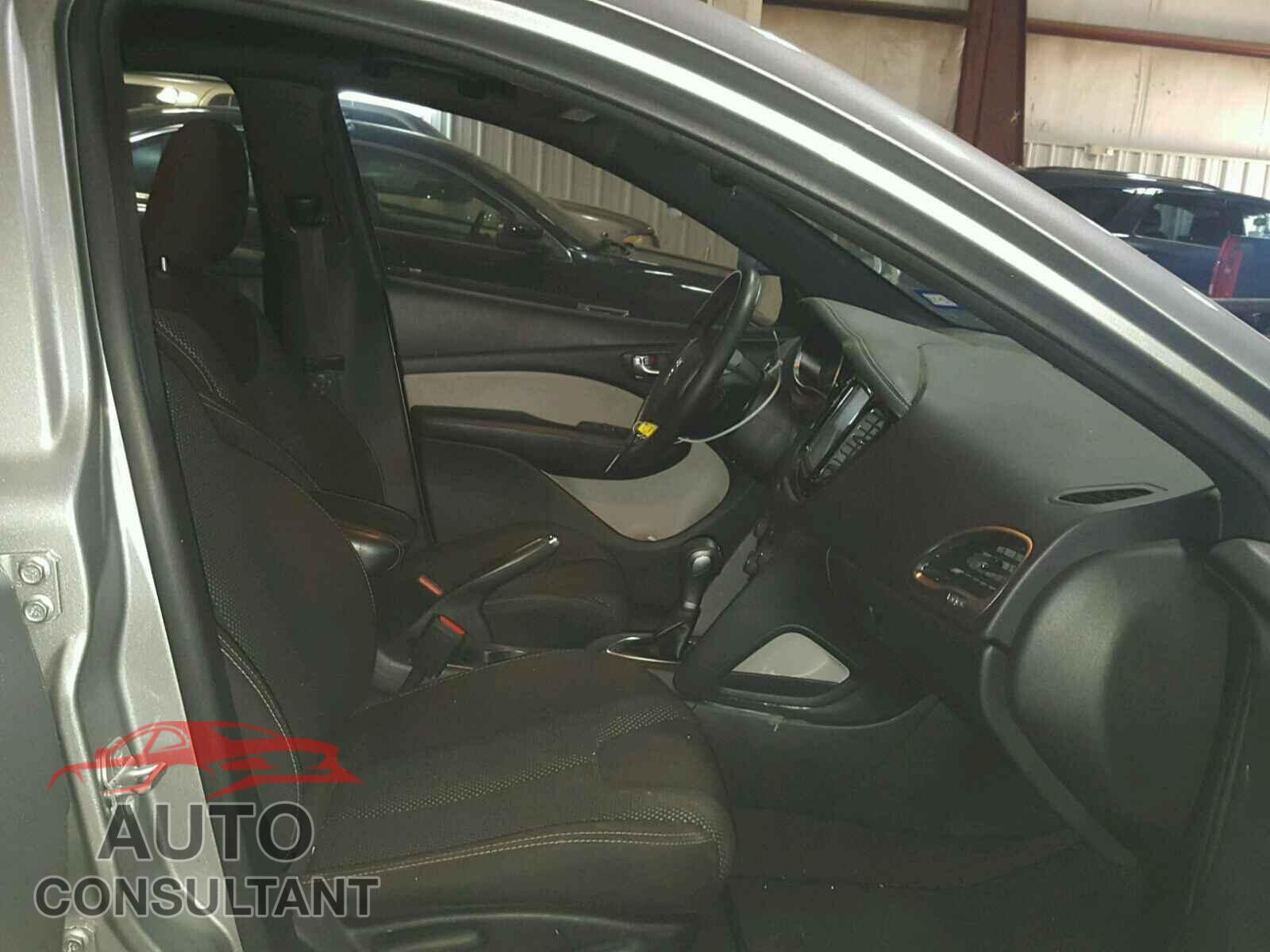 DODGE DART 2015 - 1C3CDFBB1FD286773