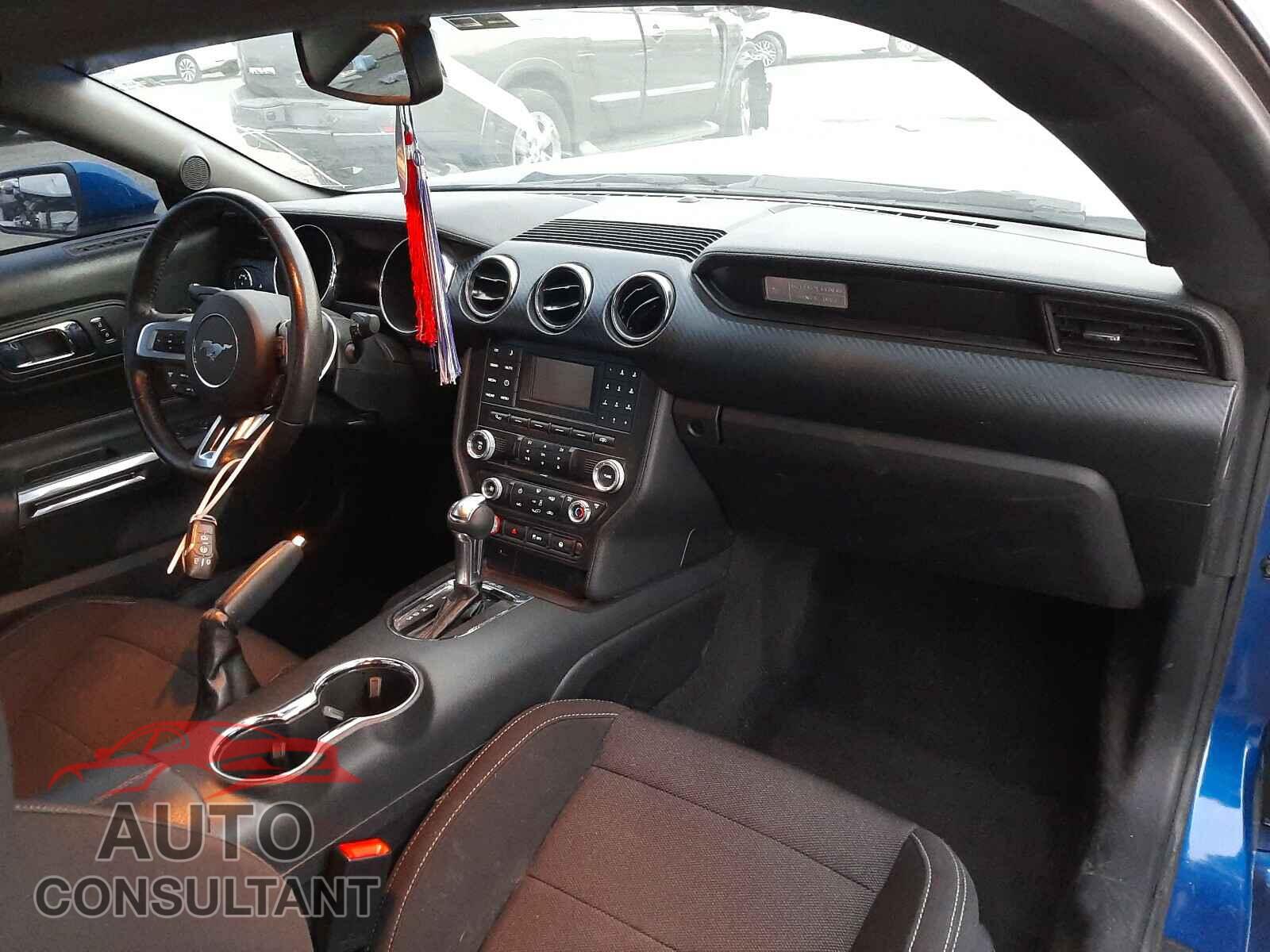 FORD MUSTANG 2017 - 1FA6P8AM3H5244865