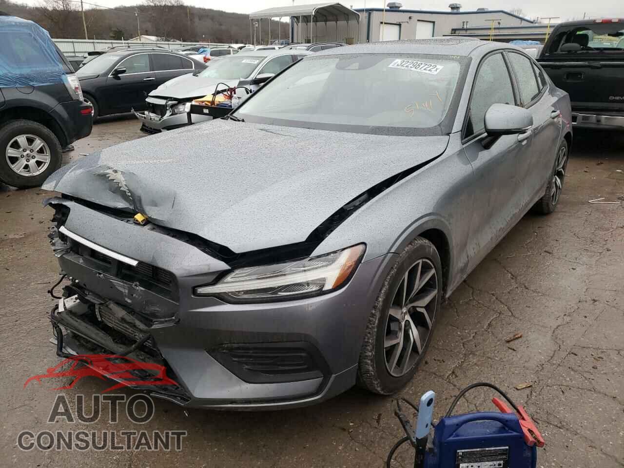 VOLVO S60 2019 - 7JRA22TKXKG015141