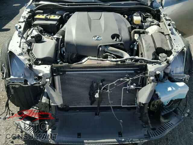 LEXUS IS250 2015 - JTHBF1D22F5079948