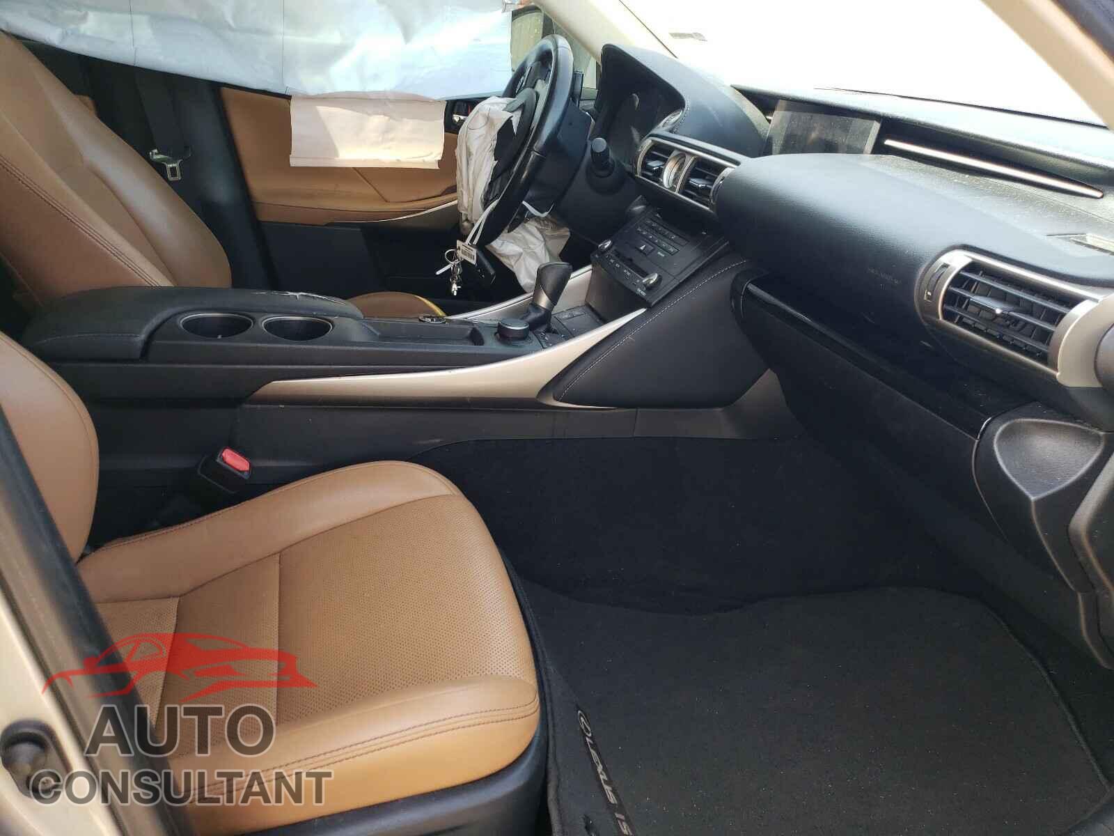 LEXUS IS 2016 - JTHBA1D24G5014647