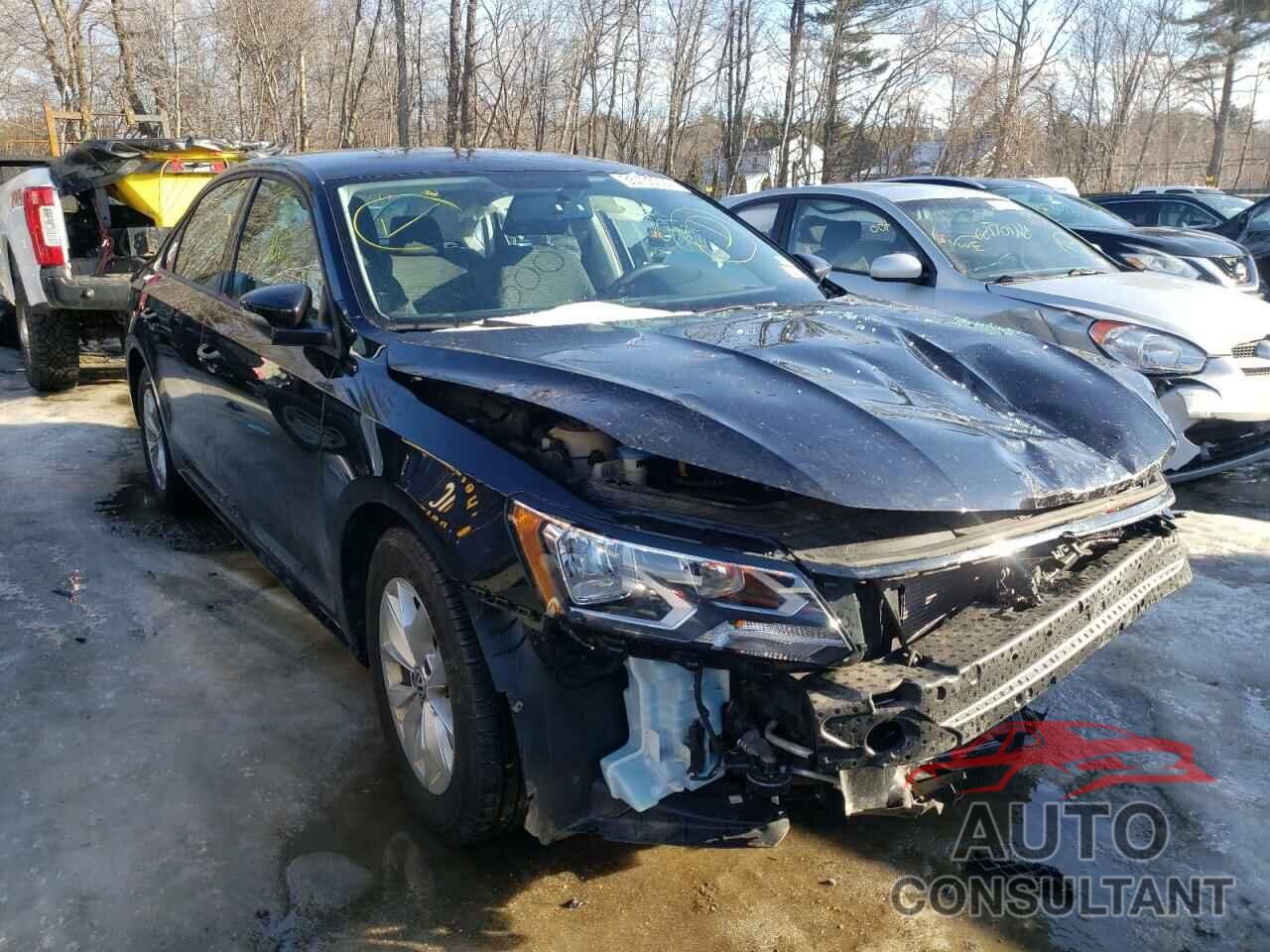 VOLKSWAGEN PASSAT 2018 - 1VWAA7A36JC004229