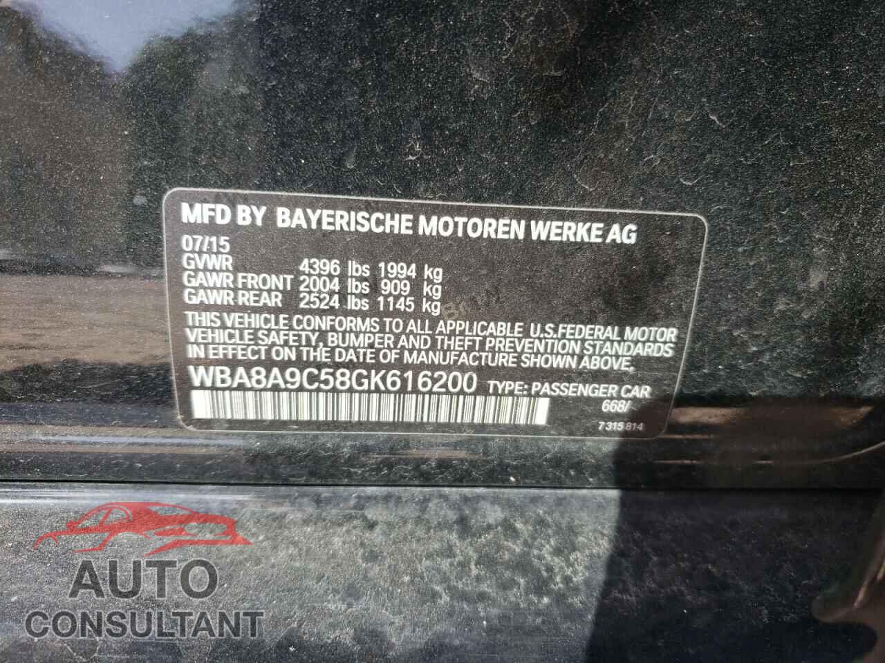 BMW 3 SERIES 2016 - WBA8A9C58GK616200