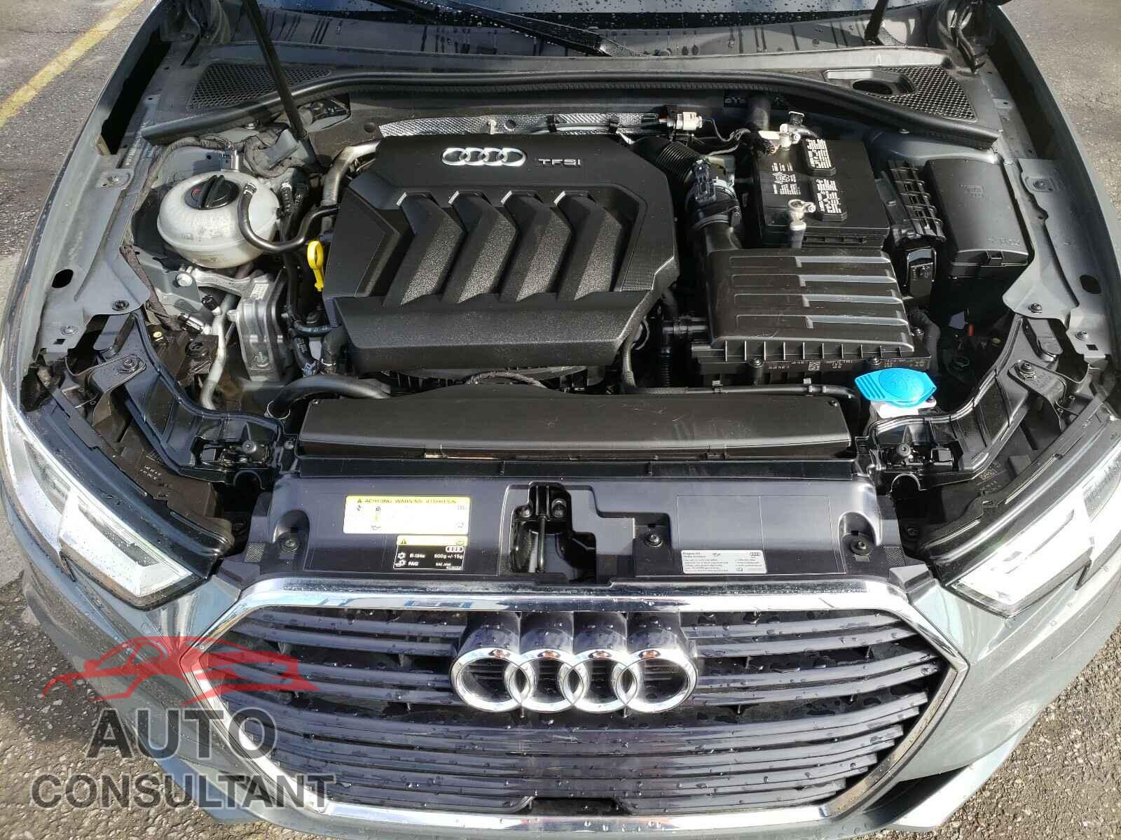 AUDI A3 2017 - WAU5ULFF5H1058230