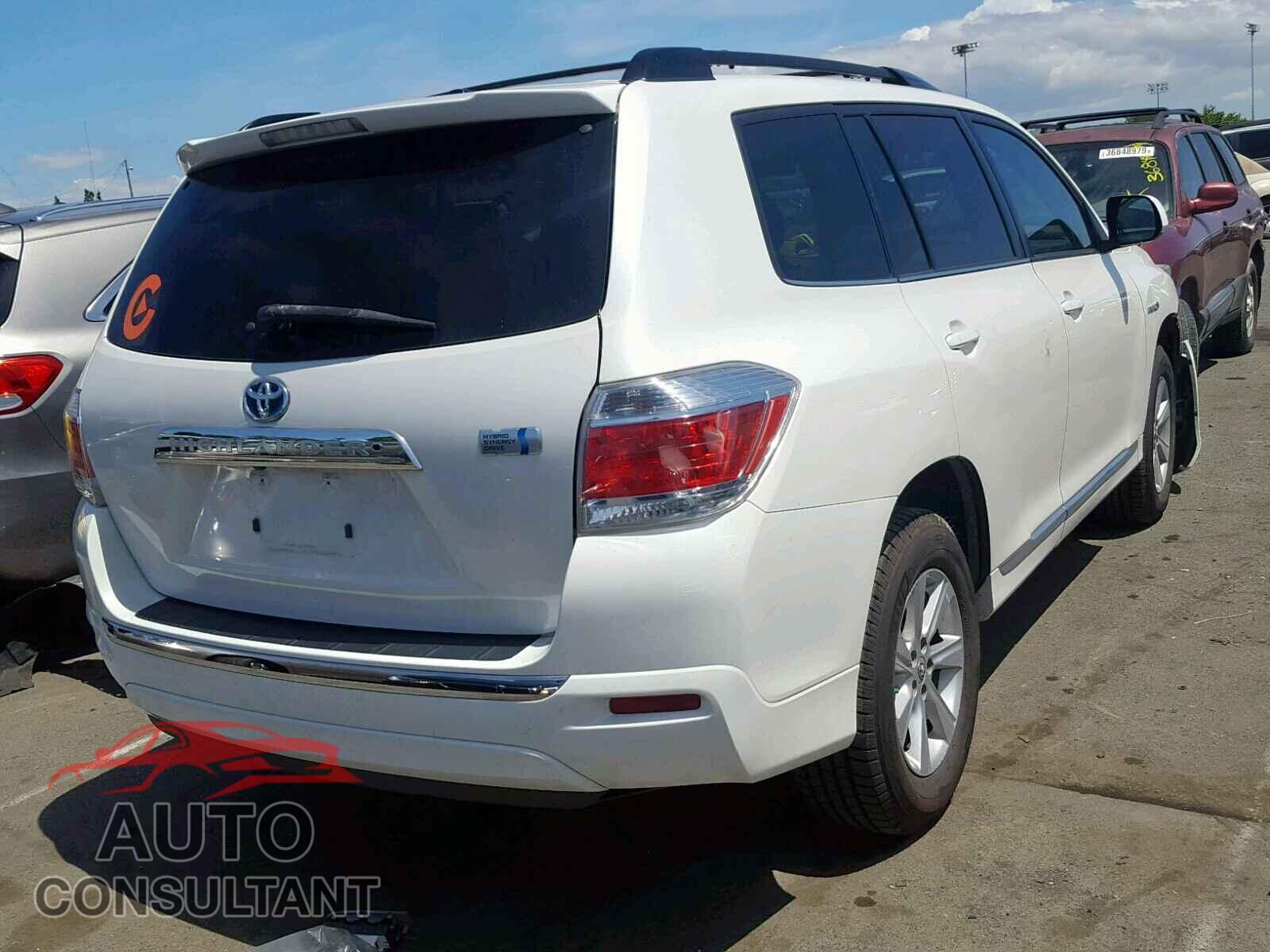 TOYOTA HIGHLANDER 2011 - JTEBC3EH4B2000571