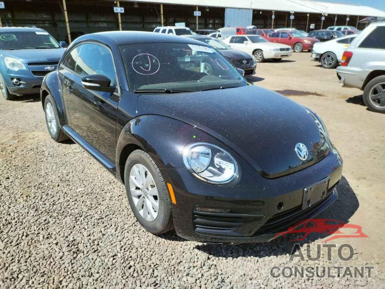 VOLKSWAGEN BEETLE 2019 - 3VWFD7AT7KM711496