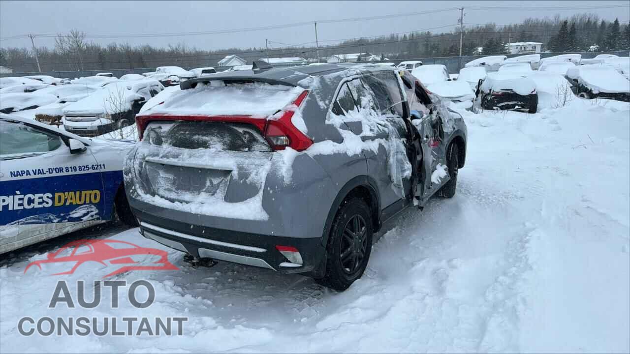 MITSUBISHI ECLIPSE 2018 - JA4AT3AA7JZ608352