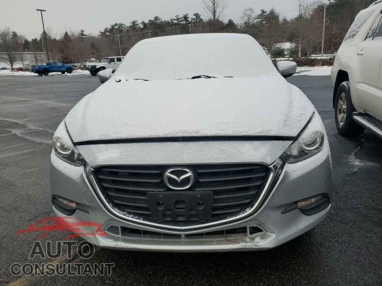MAZDA 3 2018 - 3MZBN1V37JM164604