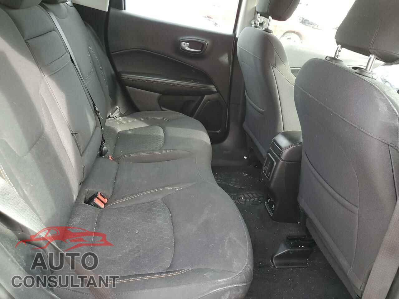 JEEP COMPASS 2019 - 3C4NJDAB7KT639976