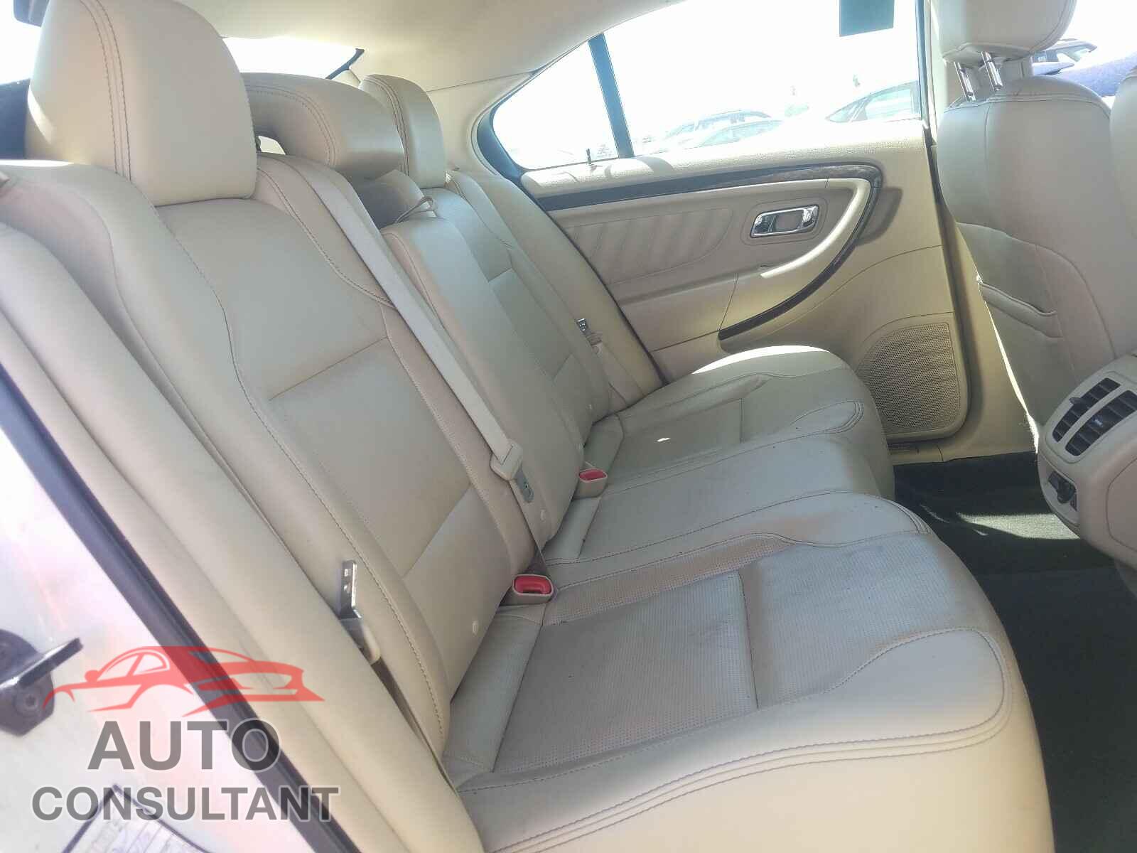 FORD TAURUS 2017 - 1FAHP2F87HG111760