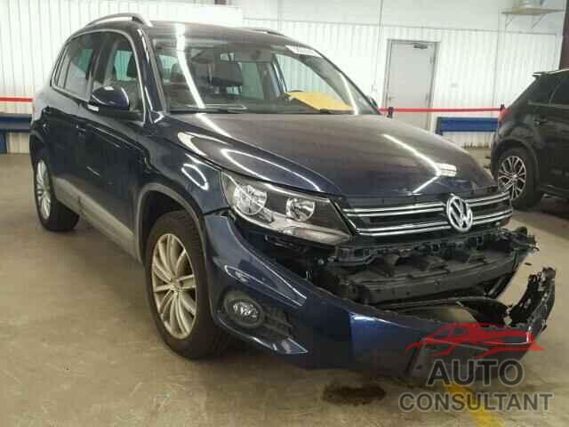 VOLKSWAGEN TIGUAN 2015 - WVGBV7AX0FW545843