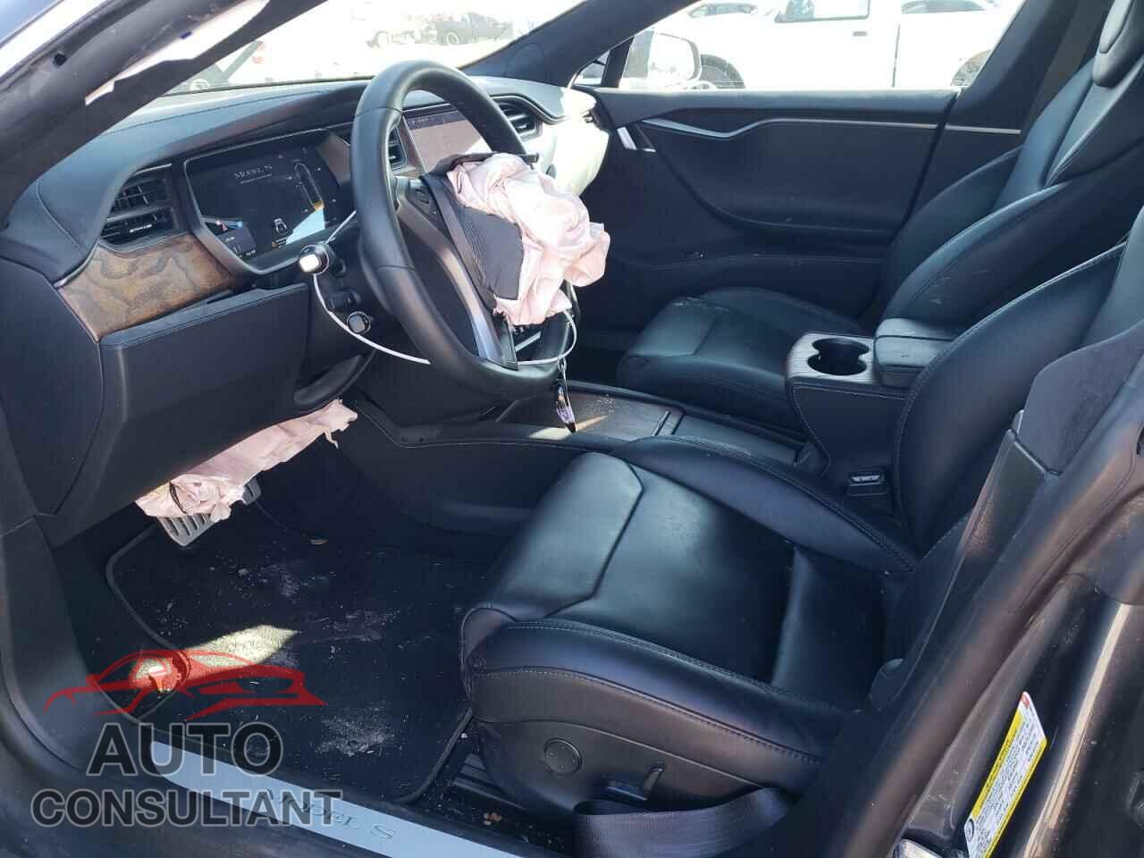 TESLA MODEL S 2019 - 5YJSA1E43KF330176