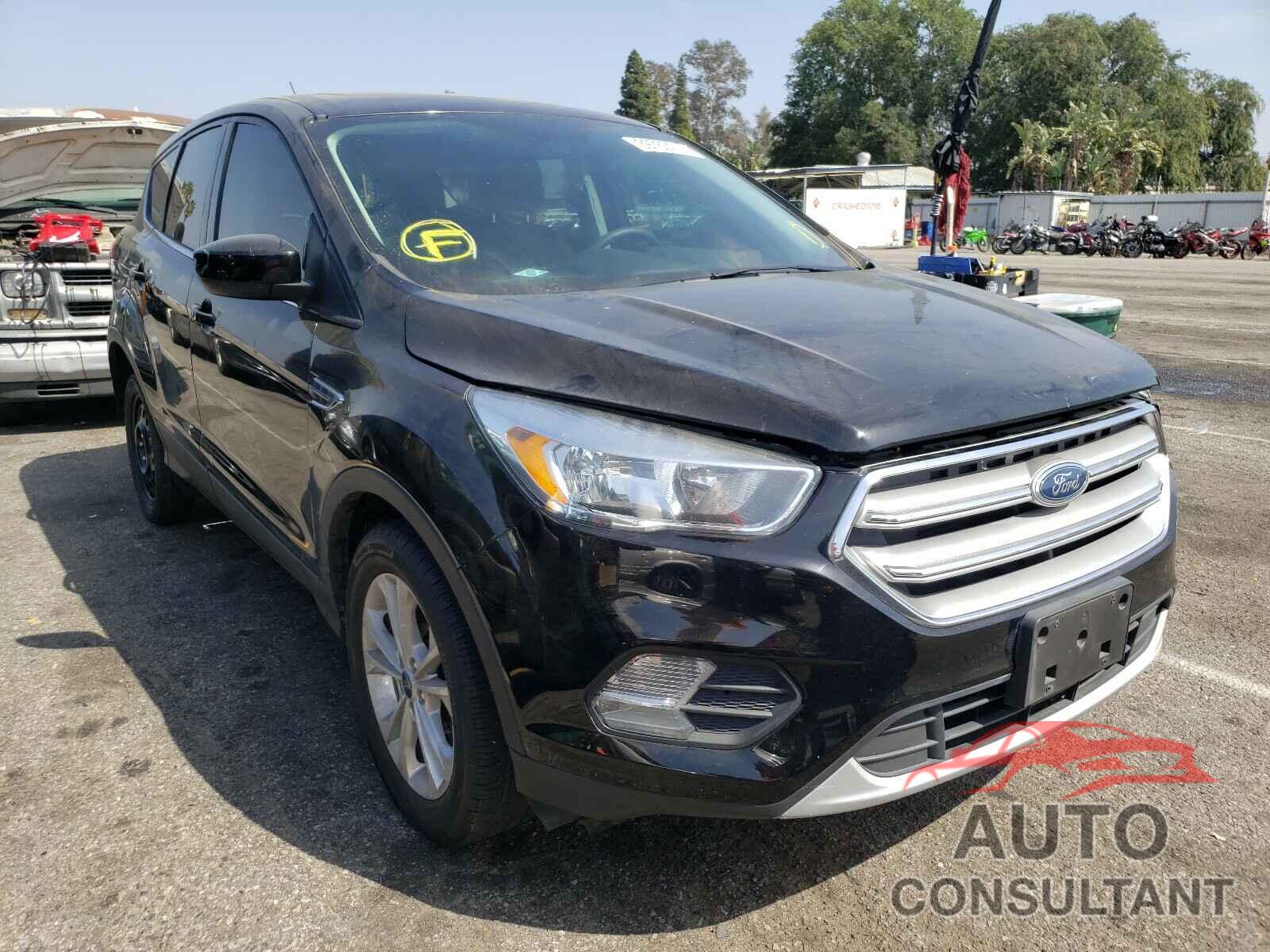 FORD ESCAPE 2017 - 1FMCU0G96HUC97068