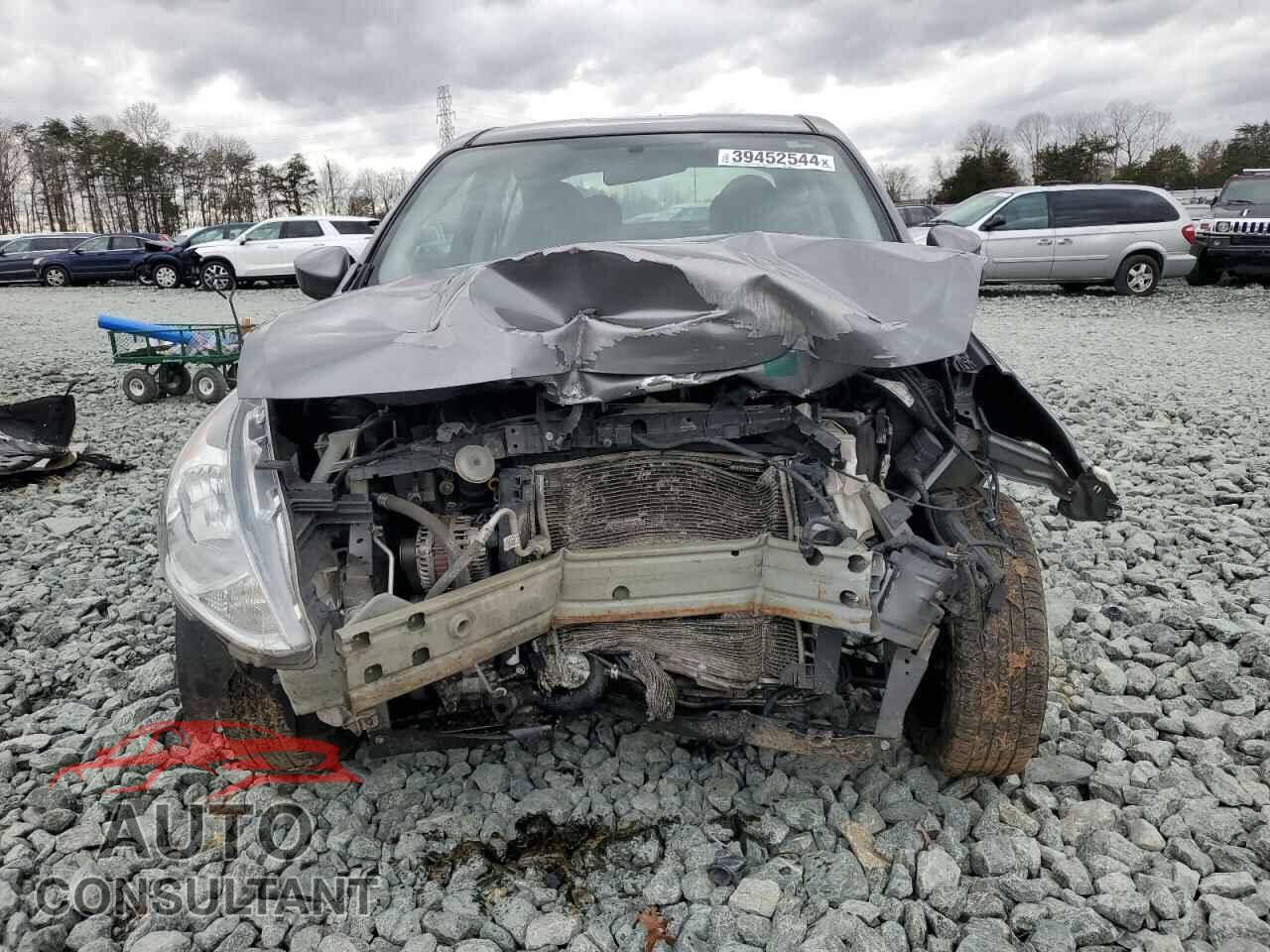 NISSAN VERSA 2017 - 3N1CN7AP3HL906583