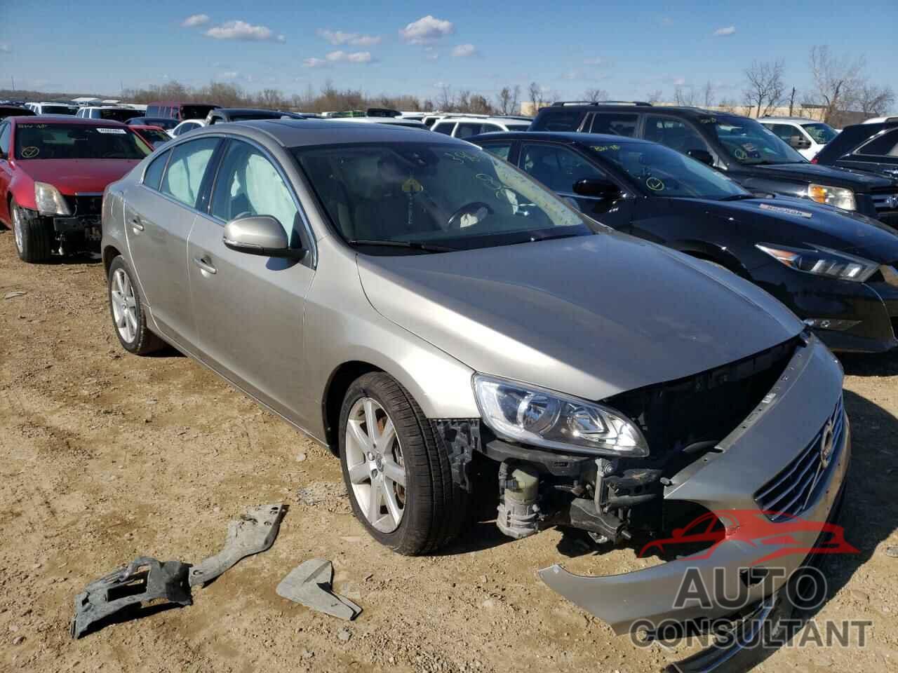 VOLVO S60 2016 - YV1612TK2G2394464