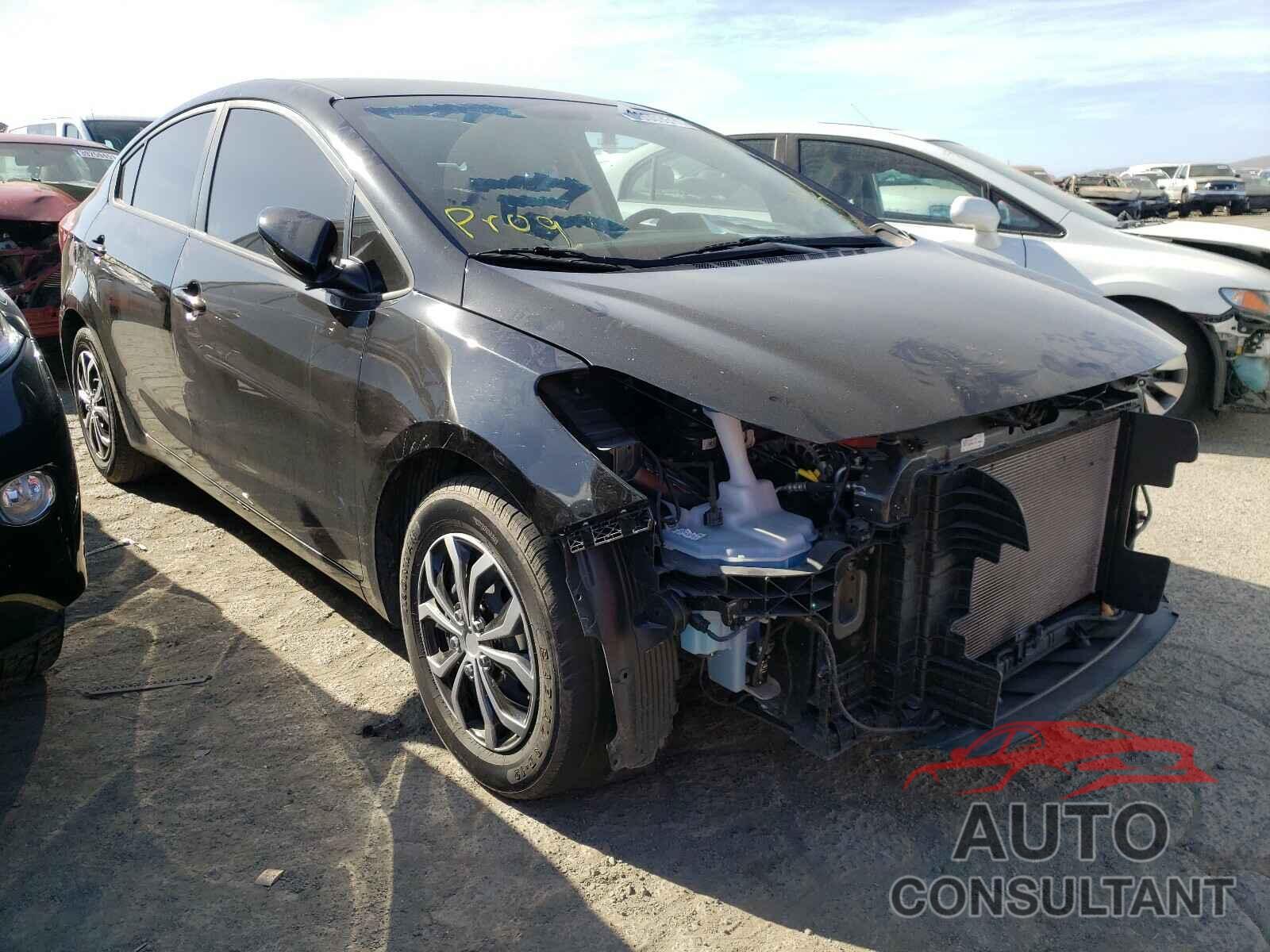 KIA FORTE 2018 - 3KPFK4A78JE229090