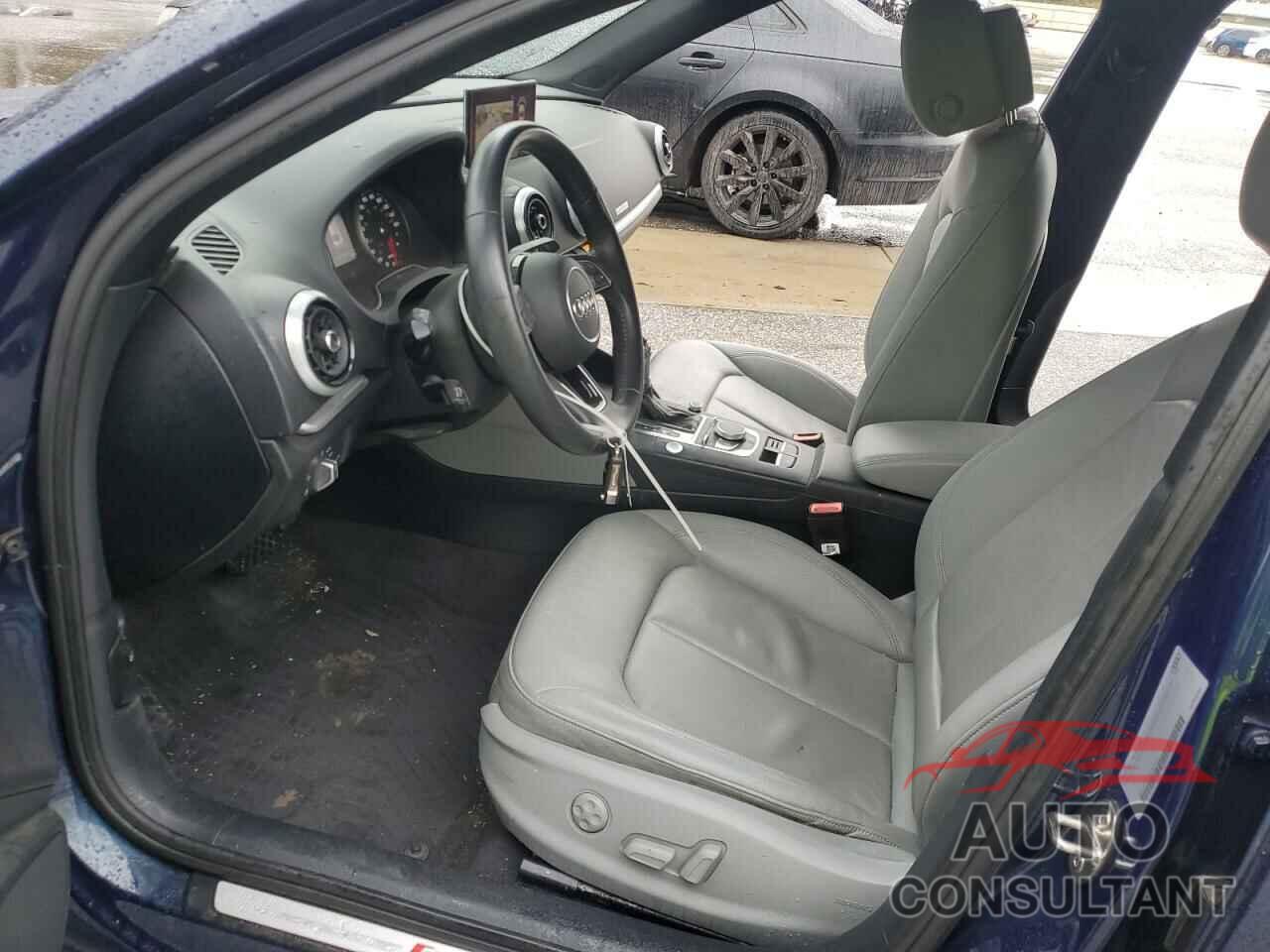 AUDI A3 2019 - WAUJEGFF6KA084670