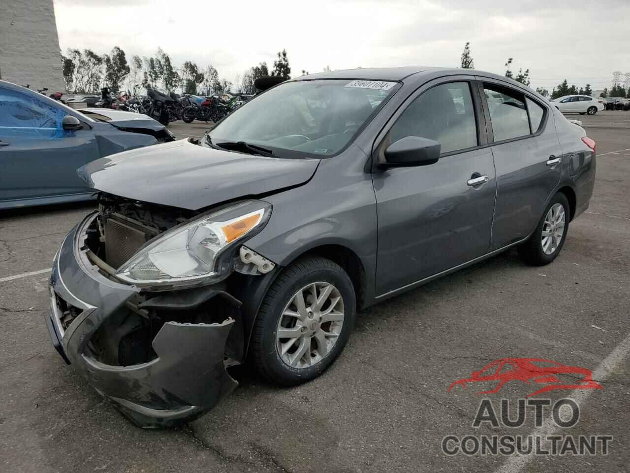 NISSAN VERSA 2018 - 3N1CN7AP4JL817160