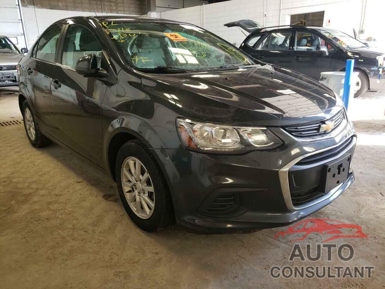 CHEVROLET SONIC 2017 - 1G1JD5SH0H4106566