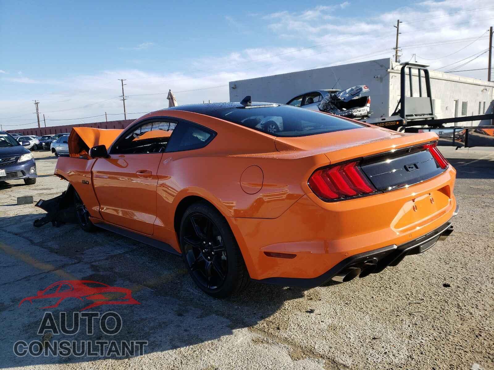 FORD MUSTANG 2020 - 1FA6P8CF2L5182155