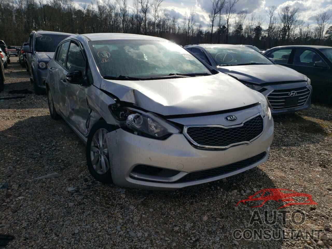 KIA FORTE 2016 - KNAFX5A8XG5492909