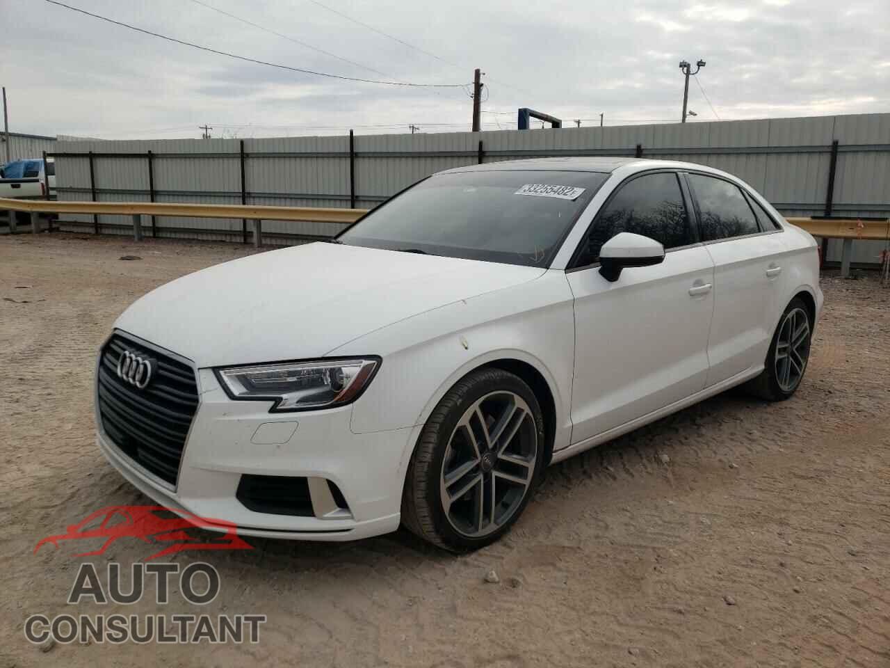AUDI A3 2018 - WAUAUGFF8J1032149