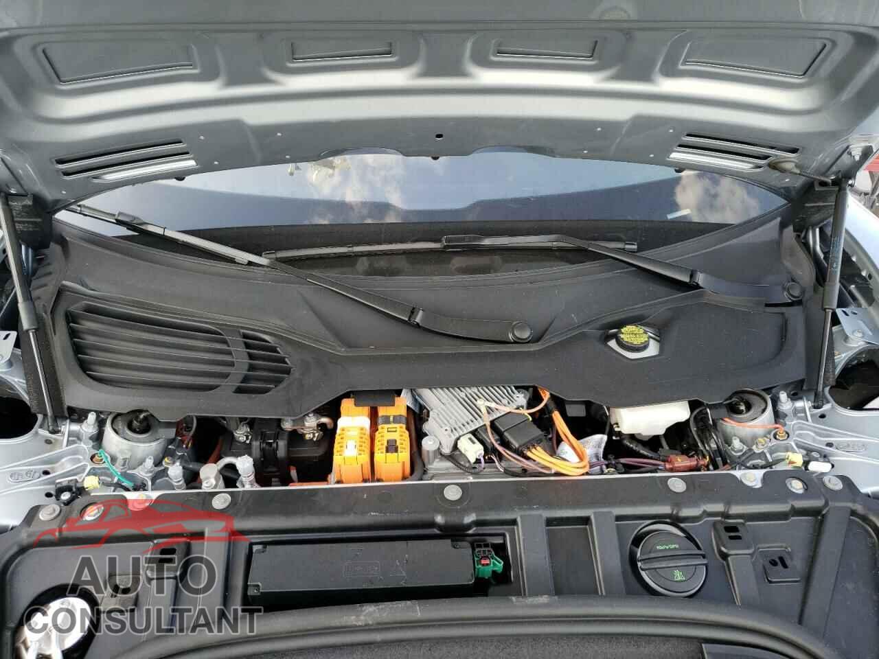 PORSCHE TAYCAN 2020 - WP0AC2Y11LSA72132