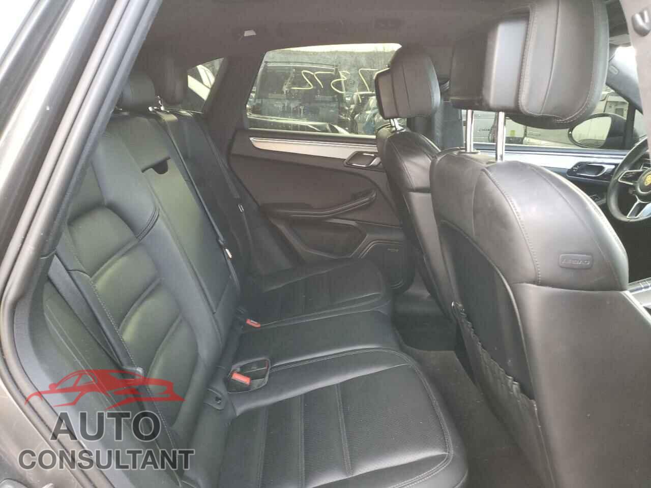 PORSCHE MACAN 2016 - WP1AF2A56GLB91858