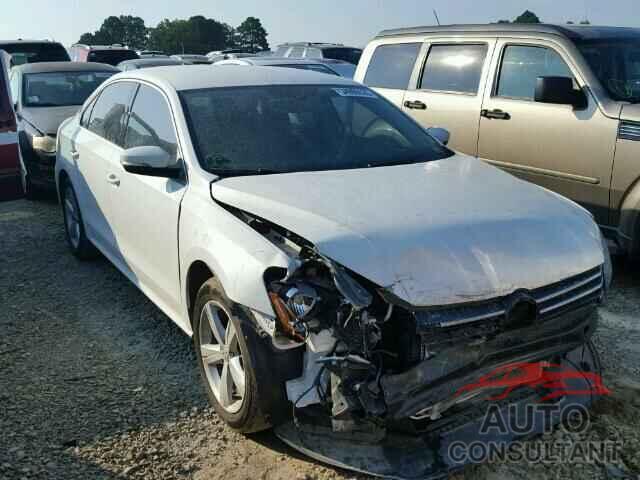 VOLKSWAGEN PASSAT 2015 - 1VWAT7A31FC084749