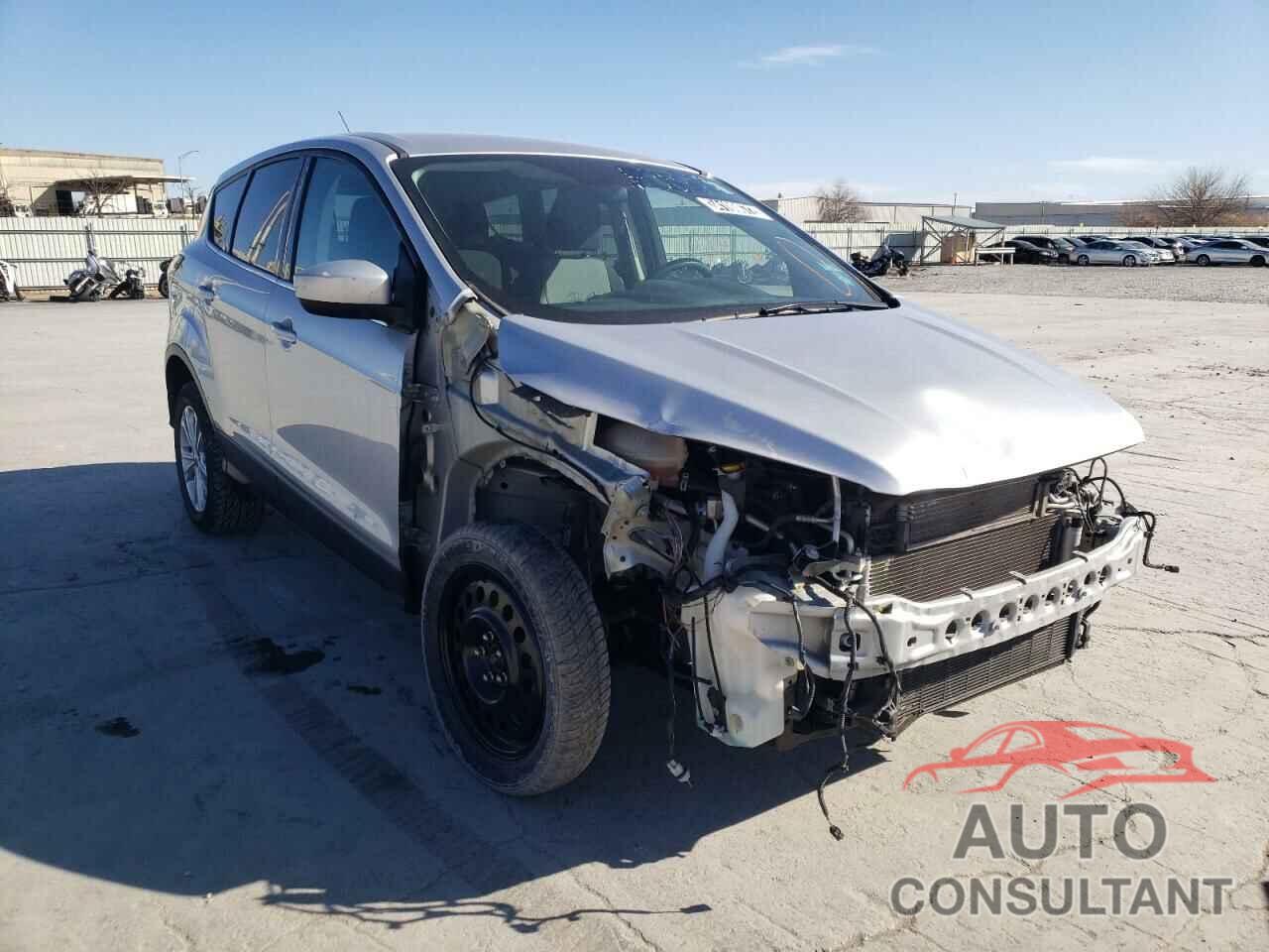 FORD ESCAPE 2017 - 1FMCU0GD0HUE38642