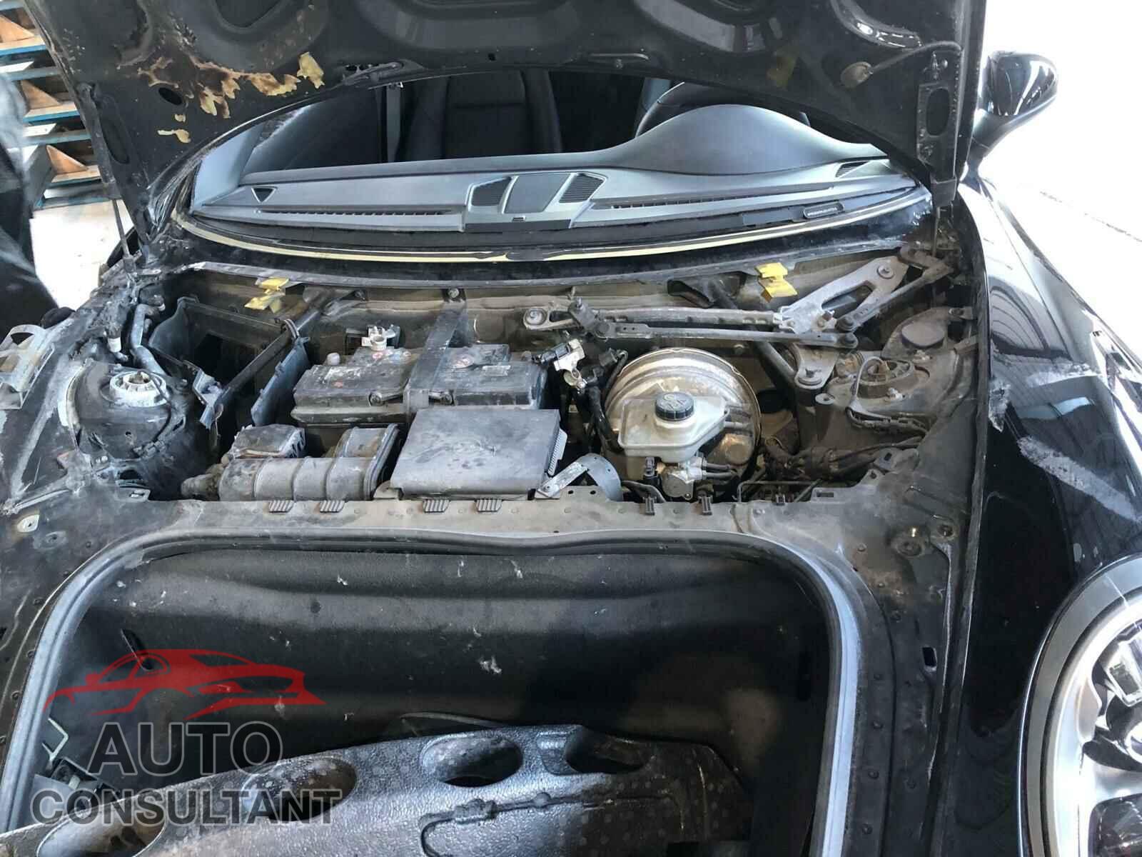 PORSCHE 911 2018 - WP0CB2A94JS147315