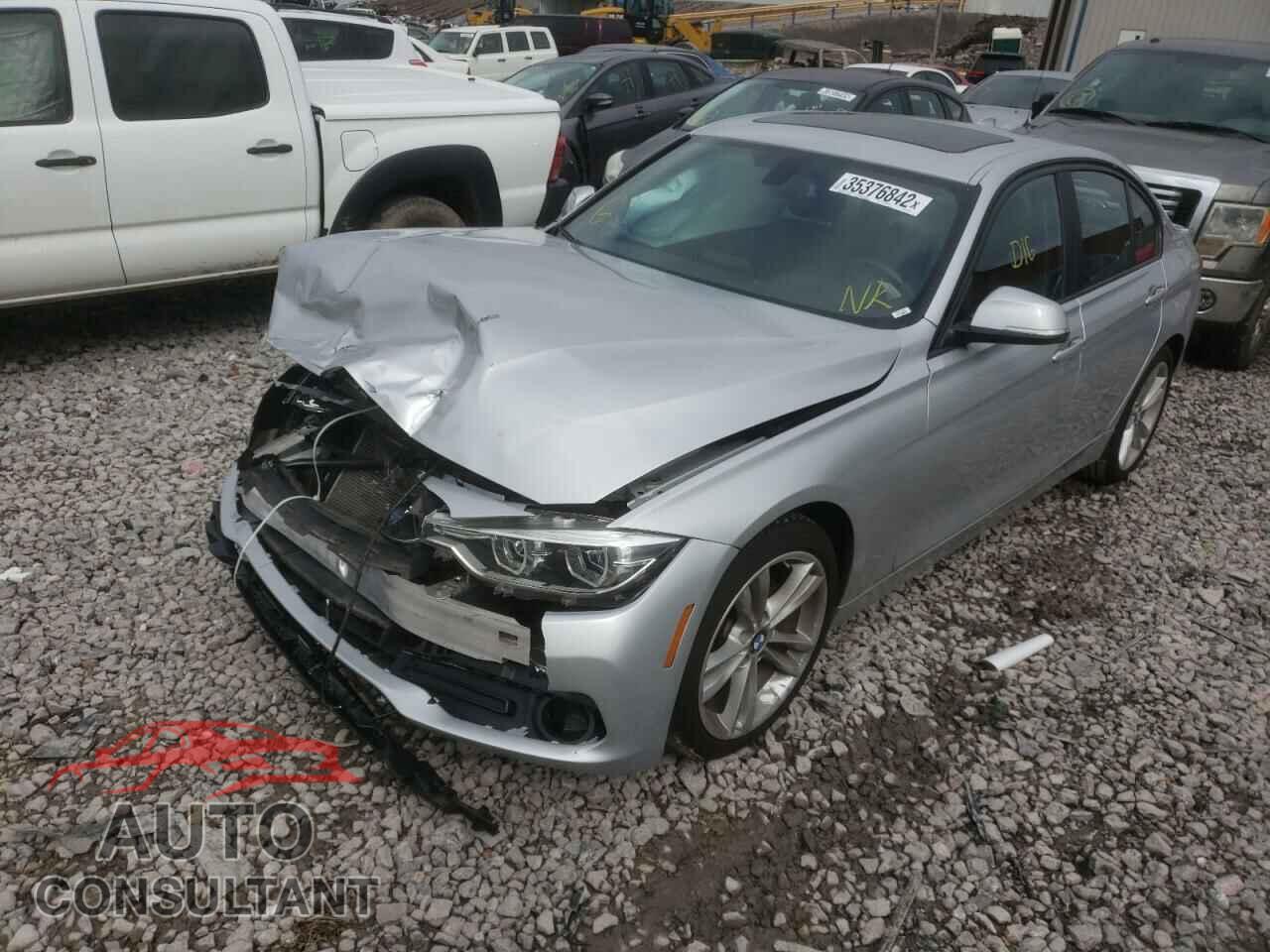 BMW 3 SERIES 2016 - WBA8E1G52GNU11194