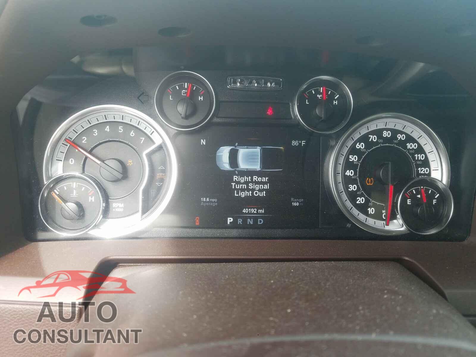 RAM 1500 2018 - 1C6RR7NT8JS256733
