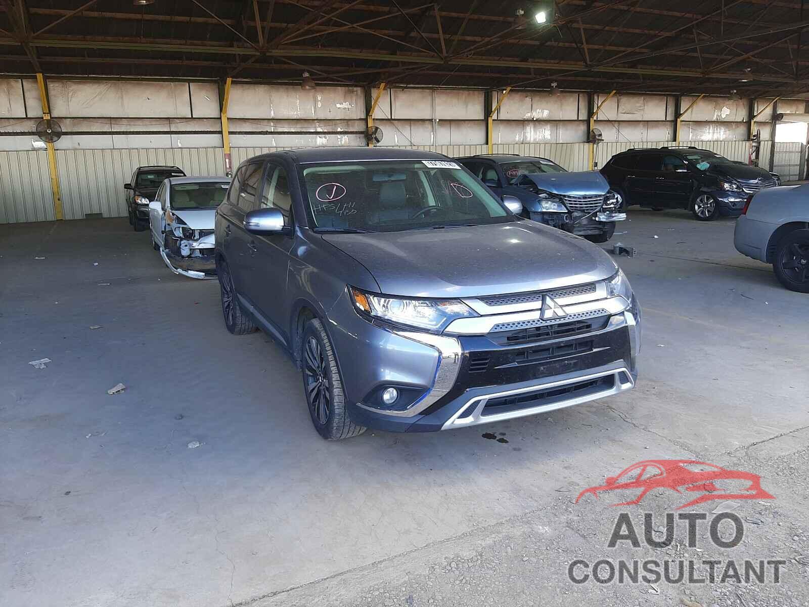 MITSUBISHI OUTLANDER 2019 - JA4AD3A3XKZ033860