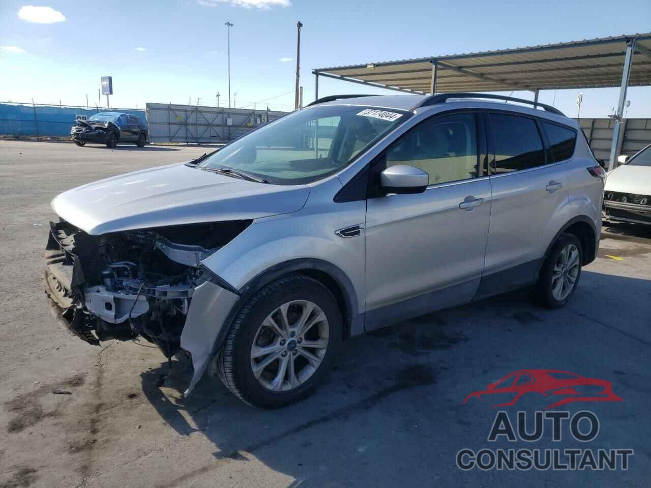 FORD ESCAPE 2018 - 1FMCU0G91JUC64940
