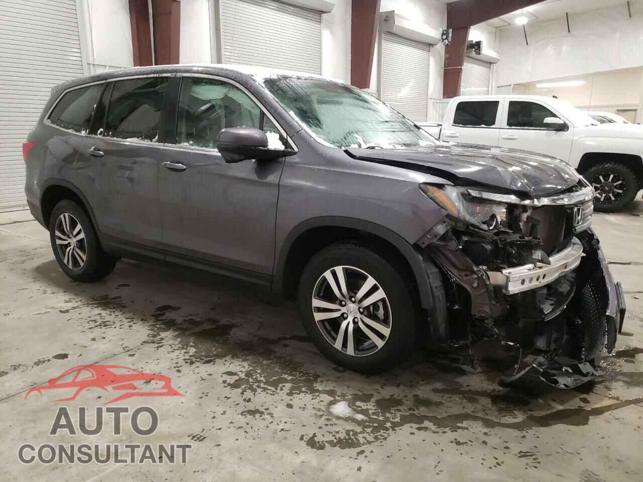 HONDA PILOT 2017 - 5FNYF6H33HB027631