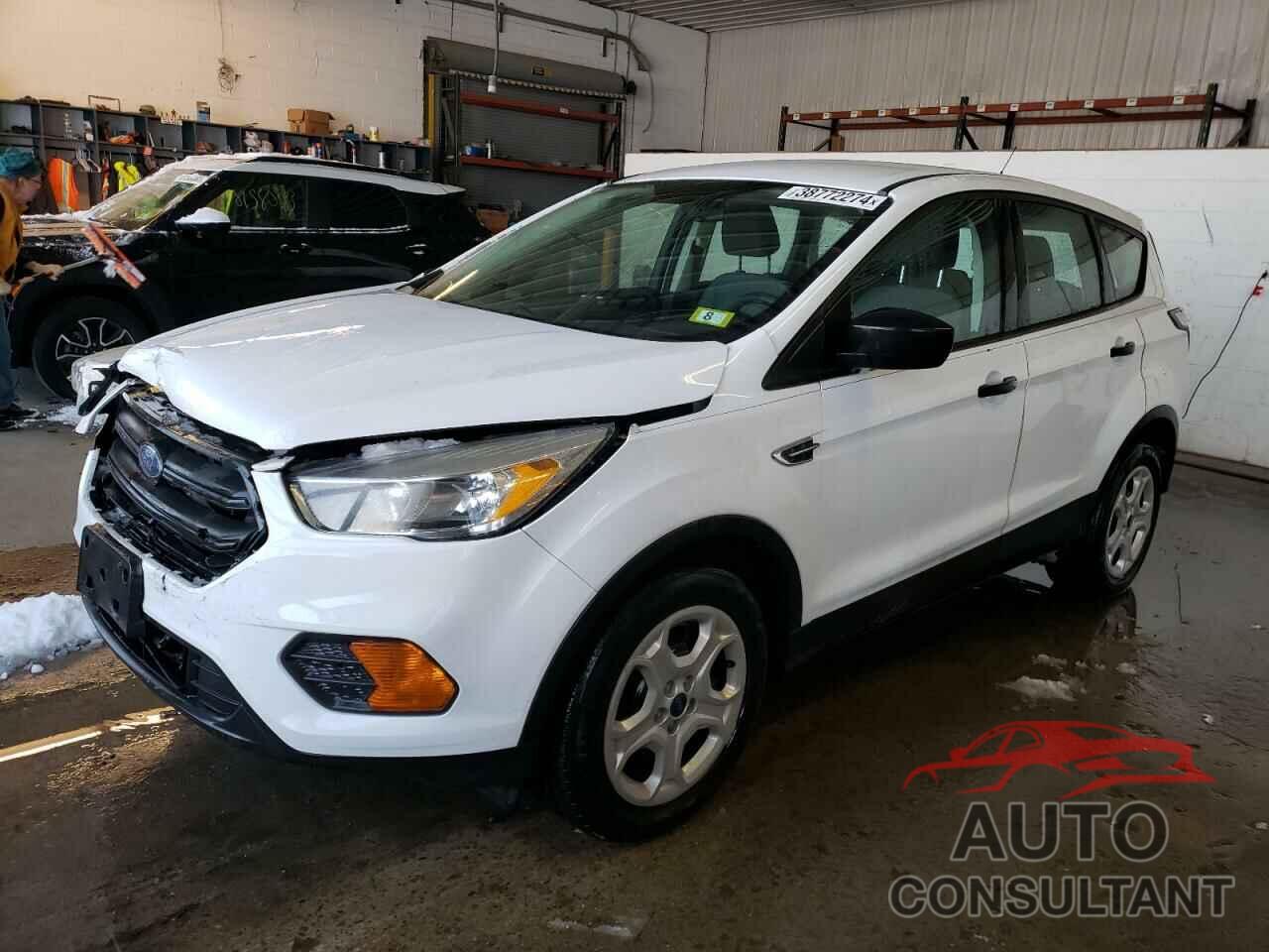FORD ESCAPE 2017 - 1FMCU0F72HUF00313