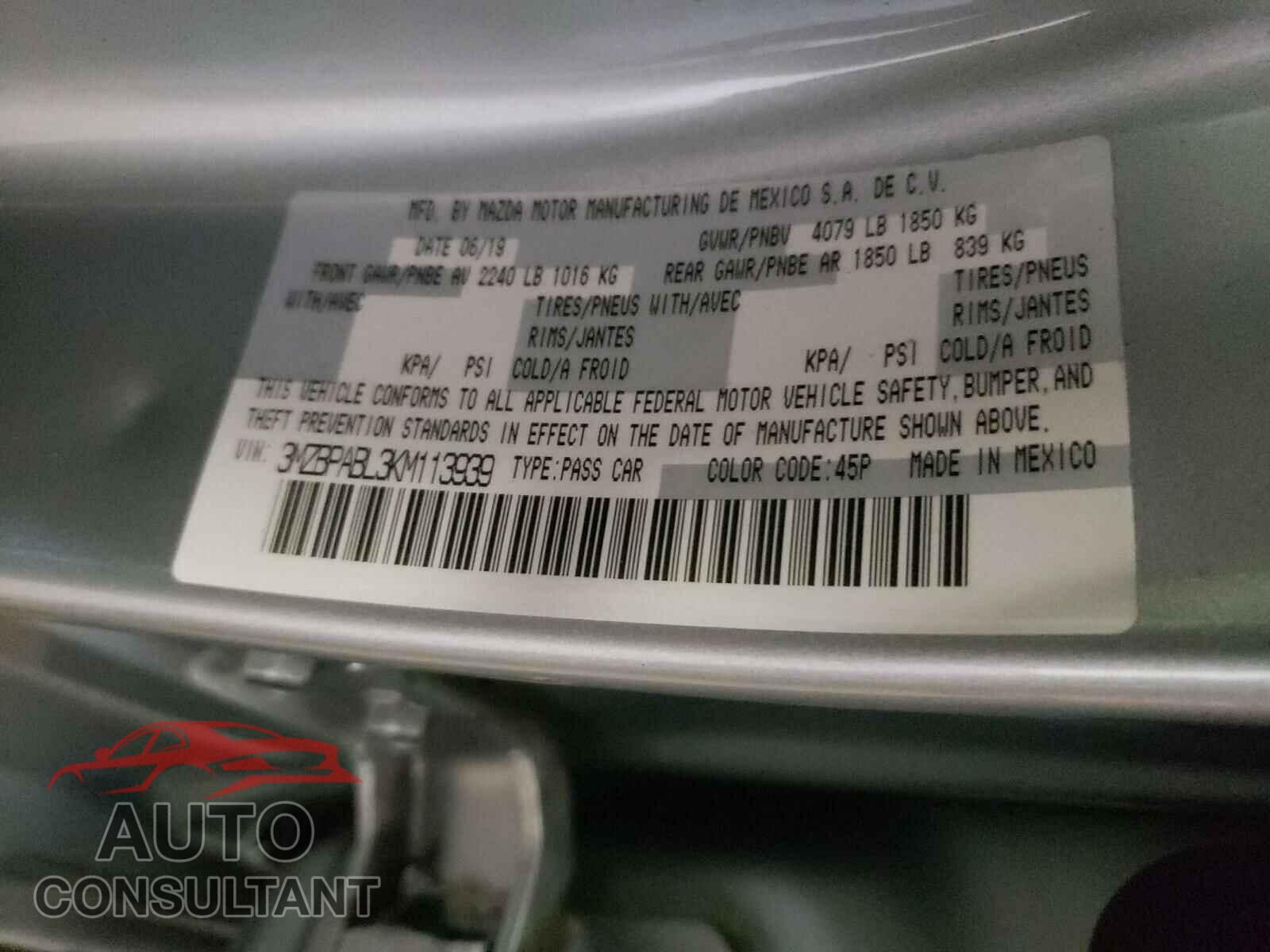 MAZDA 3 2019 - 3MZBPABL3KM113939