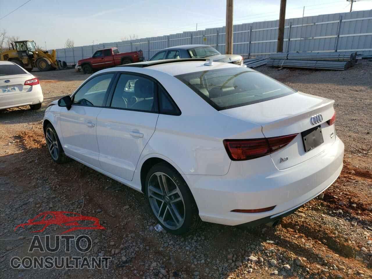 AUDI A3 2017 - WAUB8GFF2H1007847
