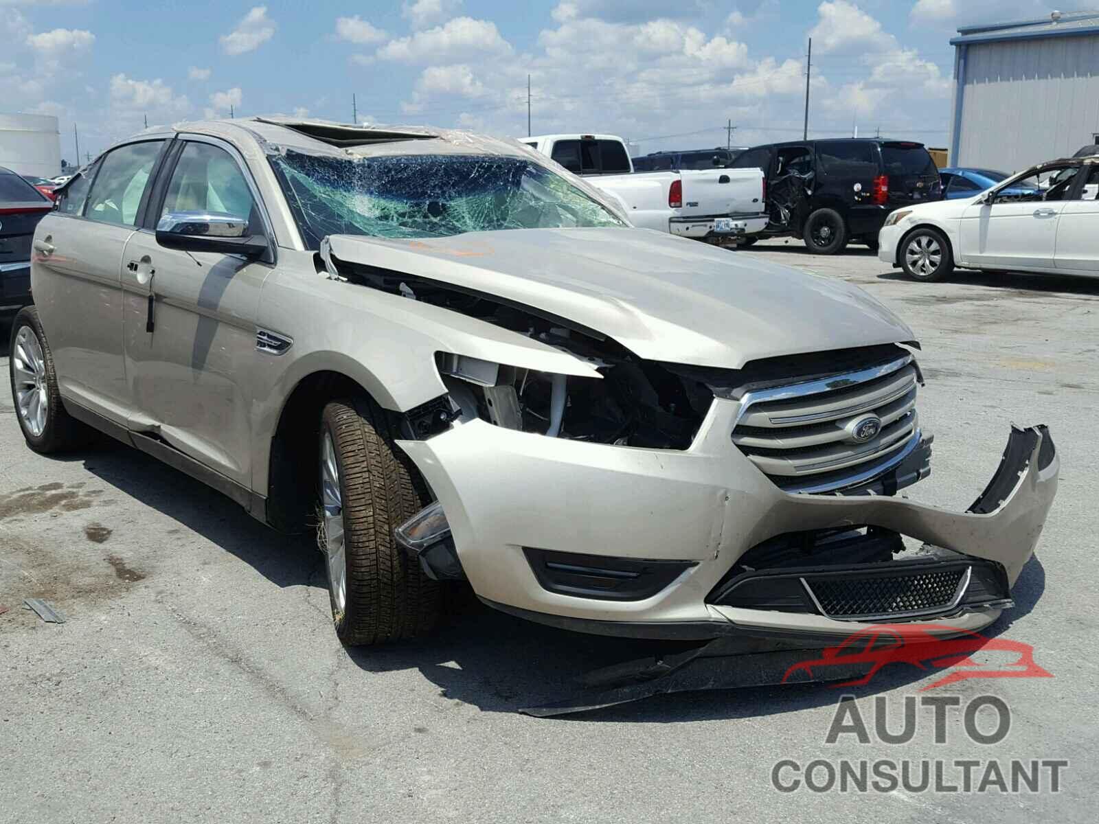 FORD TAURUS 2018 - 1FAHP2F87JG110369