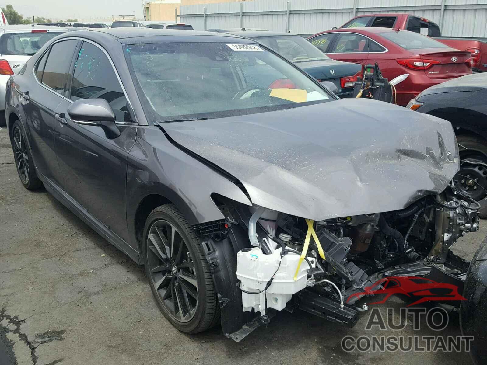 TOYOTA CAMRY 2018 - 4T1BZ1HK8JU009965