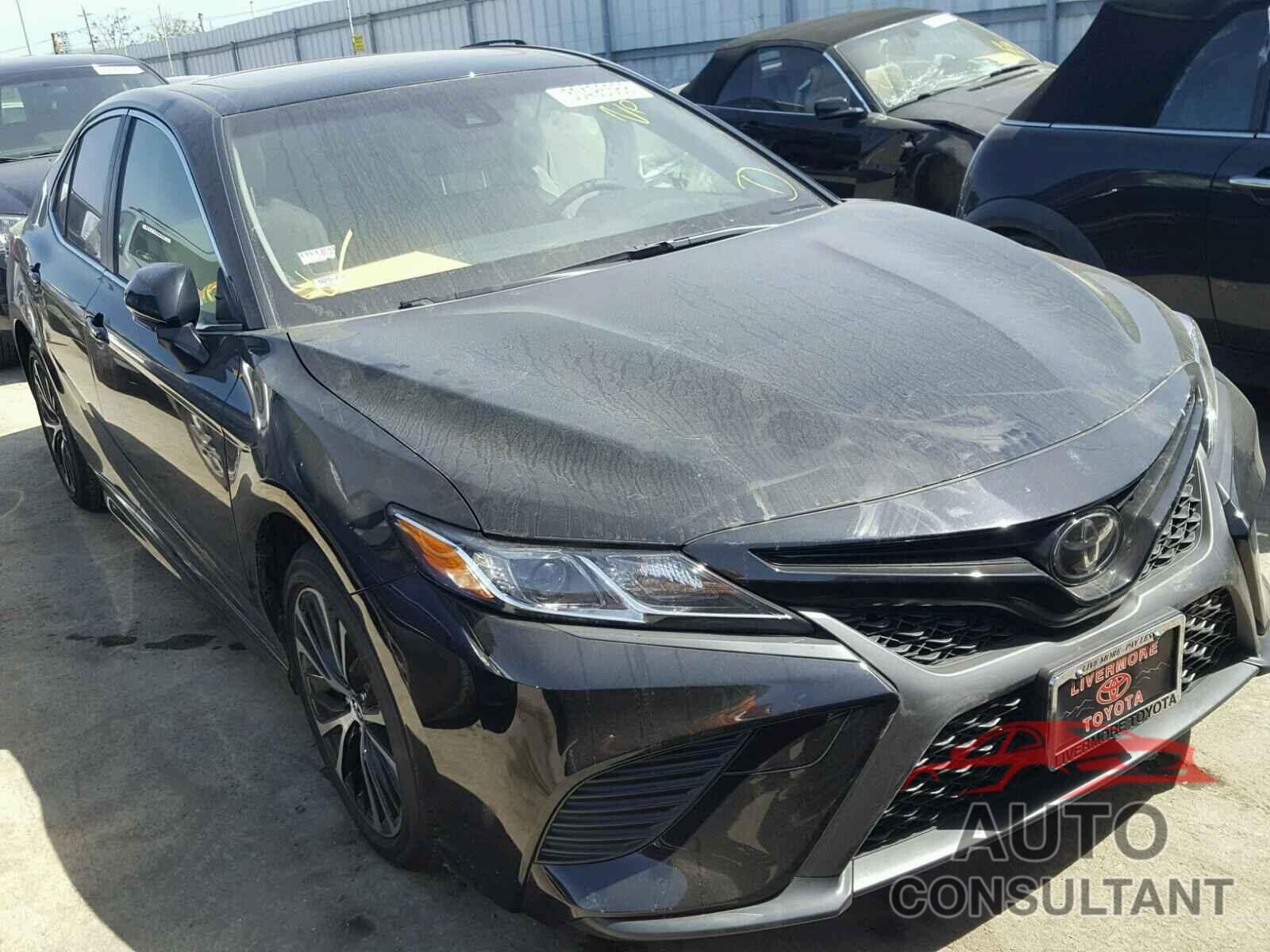 TOYOTA CAMRY 2018 - JTNB11HKXJ3023993