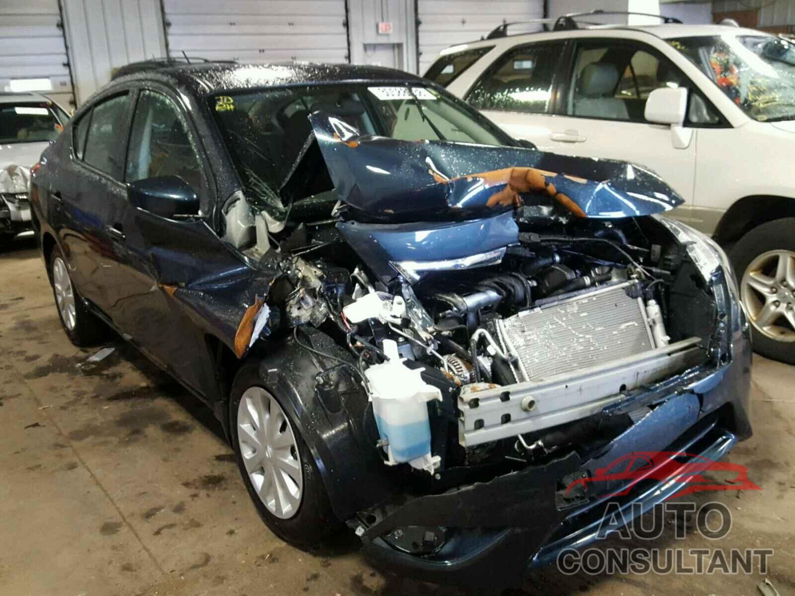 NISSAN VERSA 2017 - 3N1CN7AP0HL885191