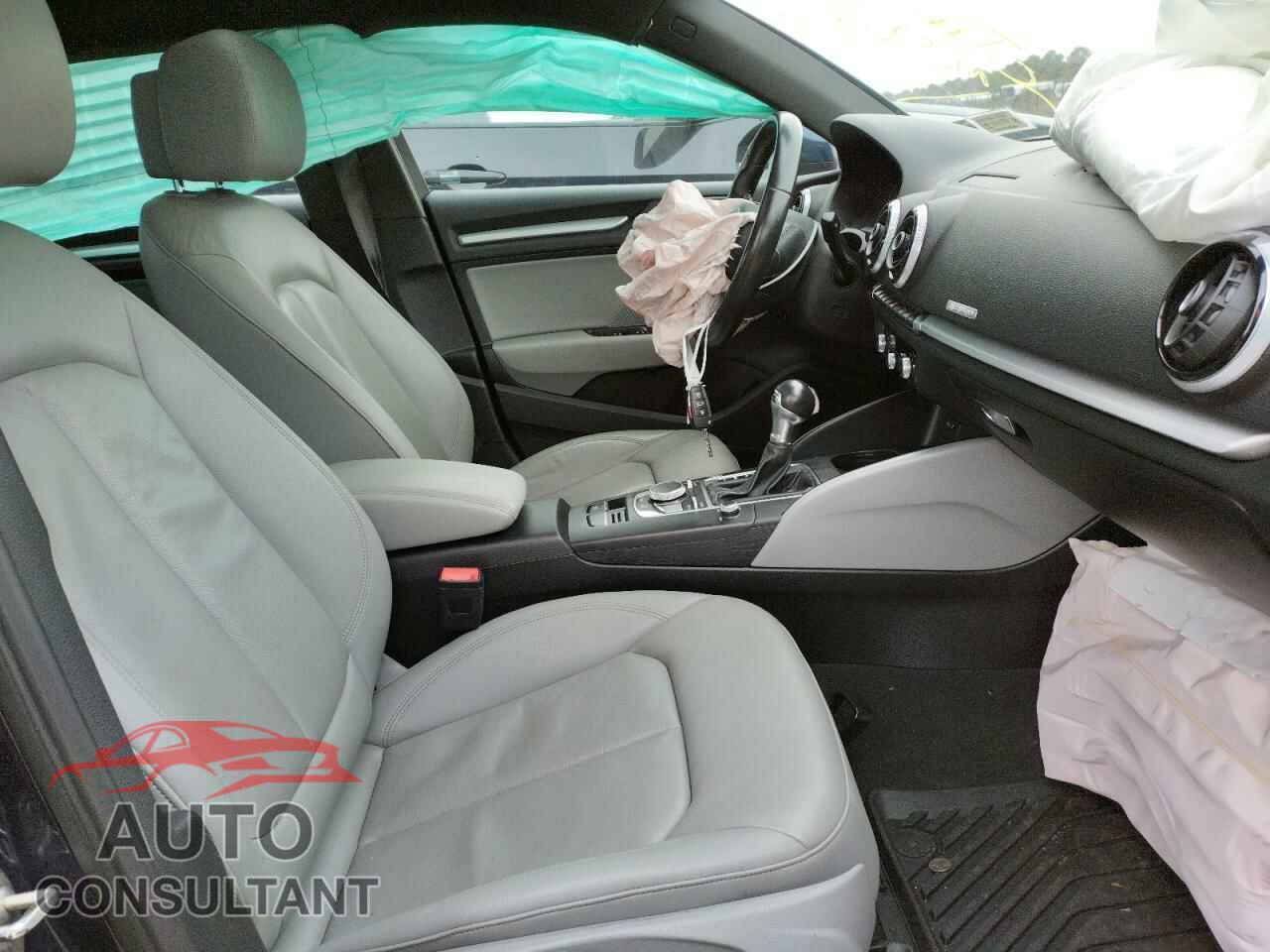 AUDI A3 2017 - WAUB8GFF7H1009075