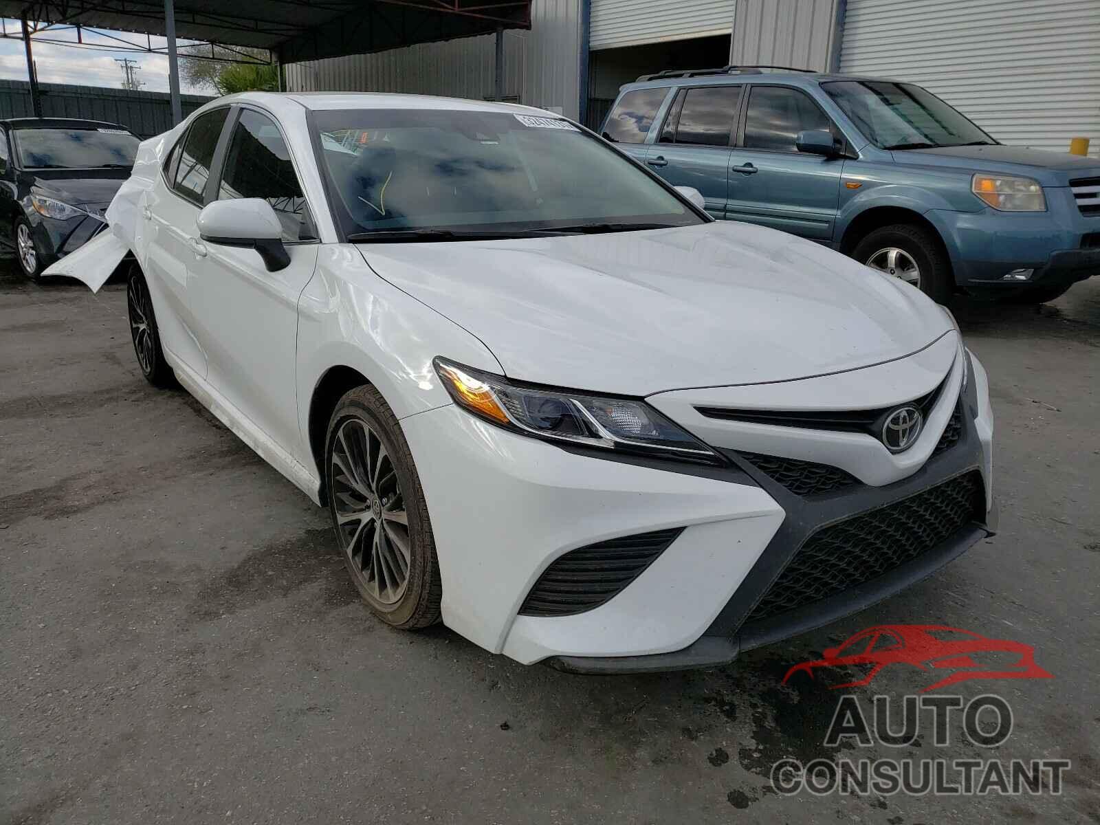 TOYOTA CAMRY 2020 - 4T1G11AK5LU984451